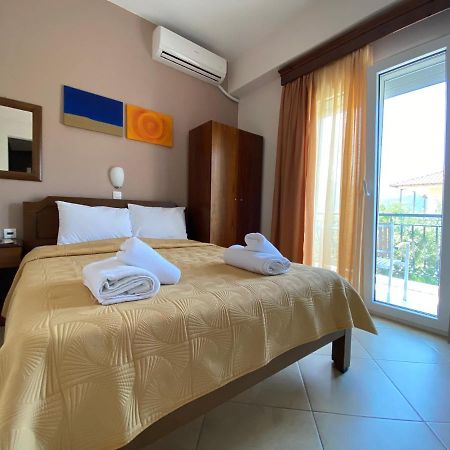 Maritsa'S Rooms Stavros  Buitenkant foto