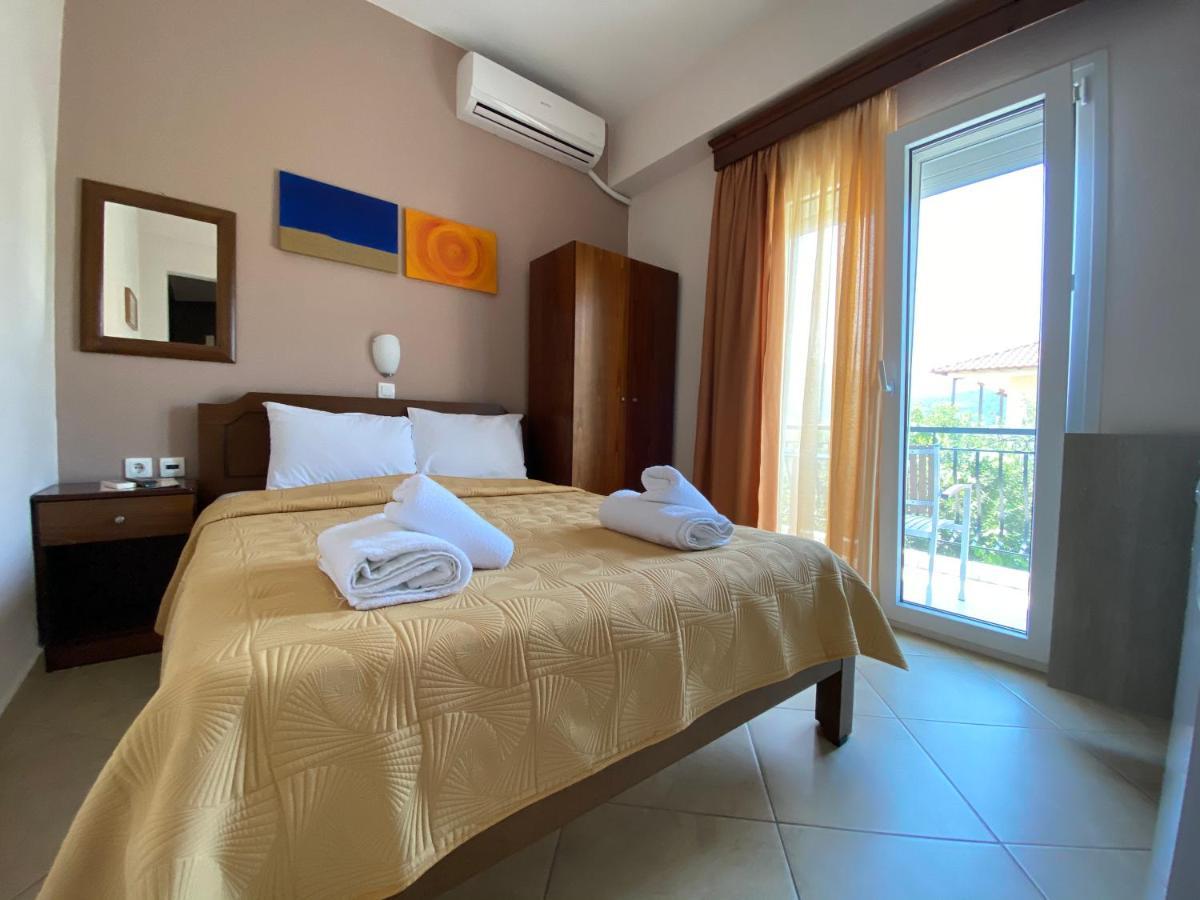 Maritsa'S Rooms Stavros  Buitenkant foto